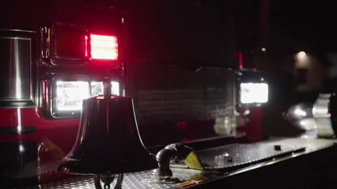 Fire Engine Bell With Flashing Emergency Lights at Night Vídeo Stock 343883089