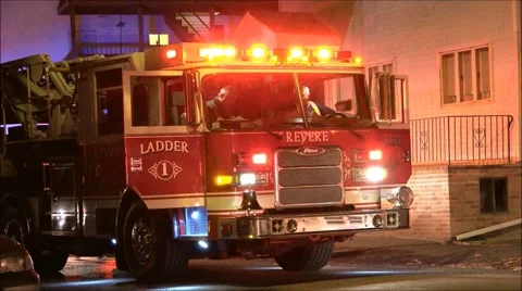 Fire engine ladder truck firefighters Stock-Footage 42623902
