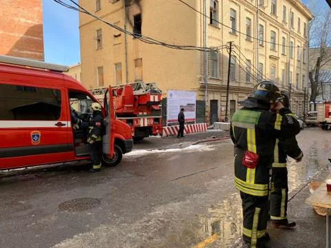 Fire engine пожарные машины Stock Photos