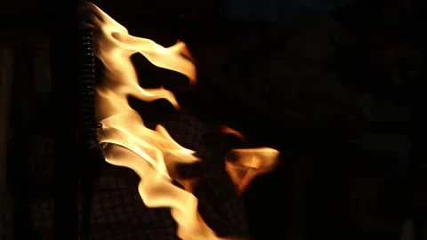 Fire erupts from a damaged gas pipe 스톡 동영상 324520695