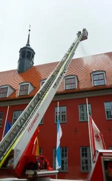 Fire fighter practicing  rescue action Foto stock