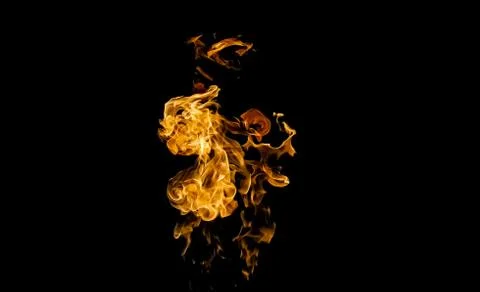 Fire flames on black background. fire on black background isolated. fire patt Foto stock