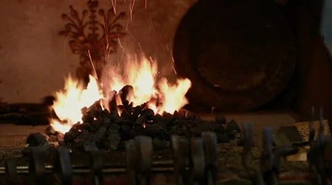 Fire in the forge furnace Vidéo 67694475