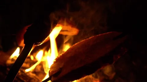 Fire-fried bread Видео 136423257