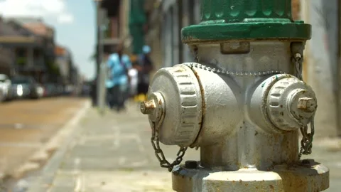Fire Hydrant Leaking Water Slowly Blurry Background Vidéo 154417841