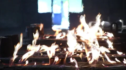 Fire from the melted steel. Stockbeeldmateriaal 57095786
