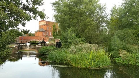 Fire Pool canal lock wide angle - Taunton, Somerset, UK 動画素材 116476240