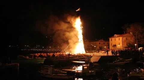 Fire rocket Stock-Footage 10790299