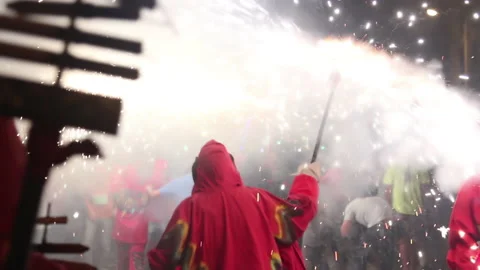 The fire run in barcelona Vidéo 233034871