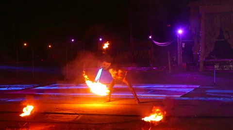 Fire show - dancing with fire Stock Footage 53539105