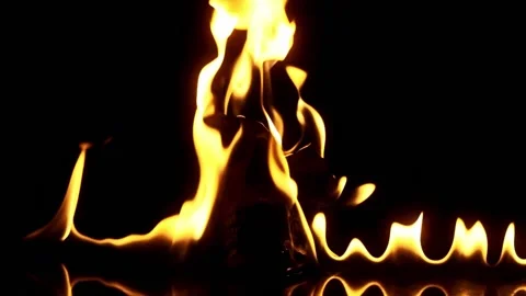 Fire skull burning in hell flames. intro footage Vídeos de archivo 143713425