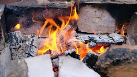 Fire with Сoals Burns in a Slow Motion. Video stock 133084138