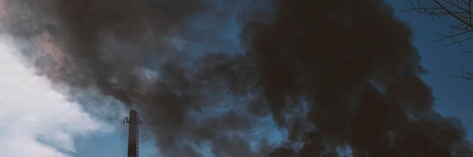 Fire in town 库存照片