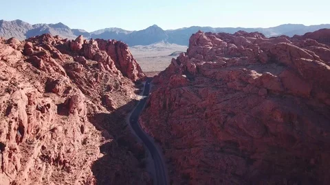 Fire-Valley-Drone-Vertical-Pan 動画素材 91052978
