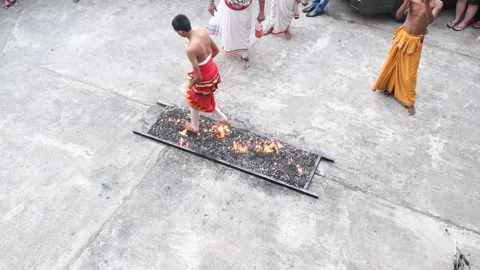 Fire walking show in Sri Lanka Stock Footage 173507113
