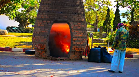 Firecrackers in a large stone drums in a buddhist temple Video stock 38289757