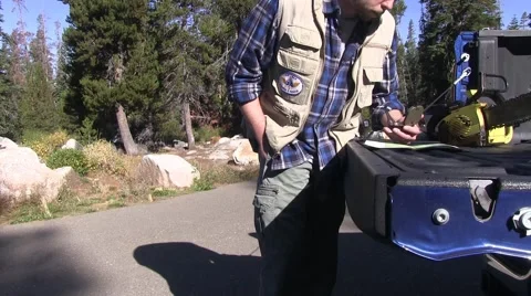 Firefighter helps locate missing hiker Video stock 41920142