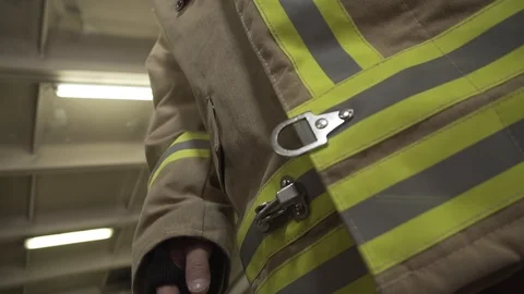 Firefighter Uniform Close-up Vidéo 112446703