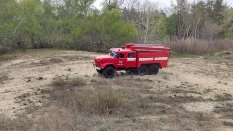 Firefighters. Extinguish a fire 스톡 동영상 129001568