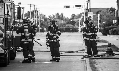 Firefighters getting prepared Stock-Fotos