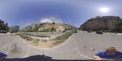 Firefighting aircrafts deployed to spray fire-retardants over blaze 360VR Видео 312952120