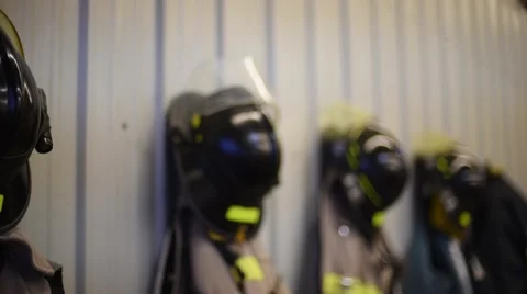 Firemen Grab Hat &amp; Jacket (Slide in) Vidéo 50225212