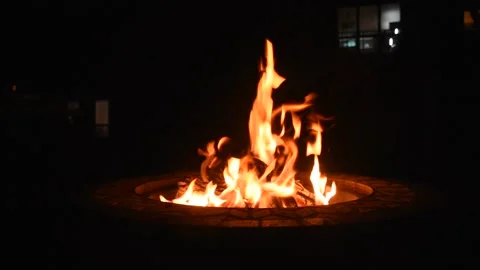 Firepit at night, low angle Video stock 140418065