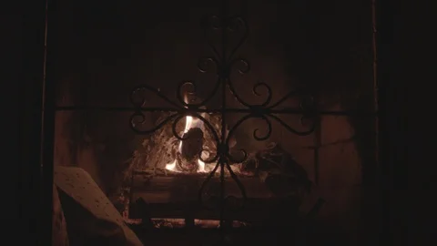 Fireplace Burning Center Видео 124939762