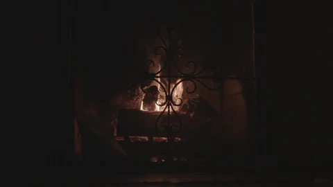 Fireplace Burning Center Видео 124944545