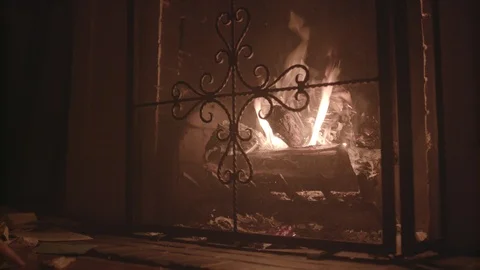 Fireplace Burning  Видео 125074028