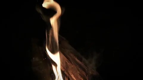 Fireplace in Slow Motion Stockbeeldmateriaal 111831682