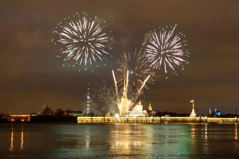 Firework on the Neva River at night. Saint Petersburg, Russia Foto stock
