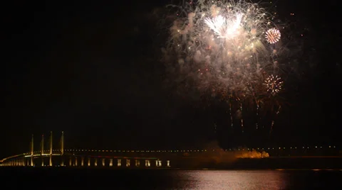 Firework show during the opening ceremony of Penang Second Bridge 库存影片 35776464