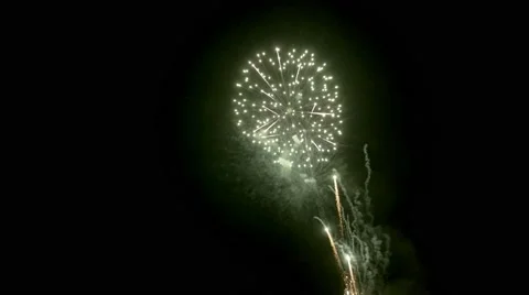 Fireworks in black background  Vídeo Stock 53003491