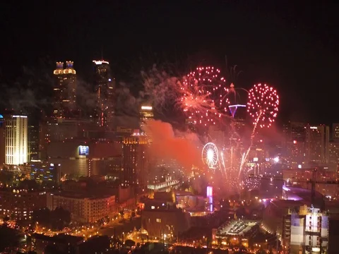 Fireworks at Centennial Park Vídeo Stock 77520675