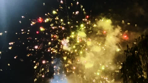 Fireworks in the eve of Dipavali Stock-Footage 340905960