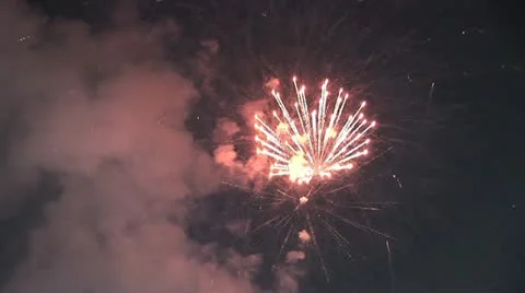 Fireworks exploding in mid-air 4 스톡 동영상 19107084