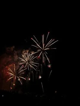 Fireworks exploding in night sky at 22 July Cannes Stockfoto's