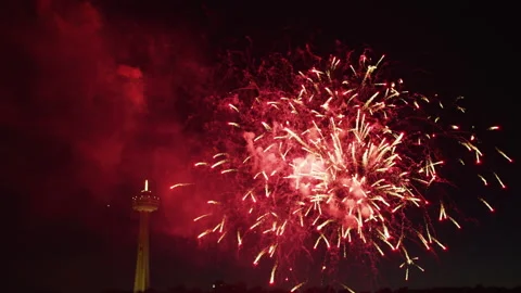 Fireworks next to Skylon Tower, at night Vídeo Stock 218193596