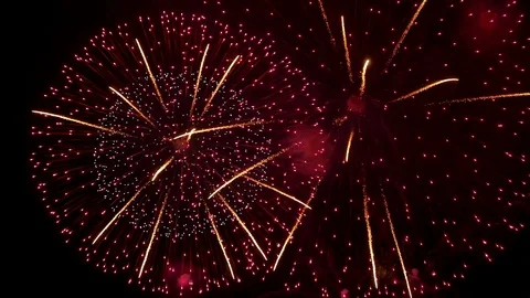 The fireworks in the night sky Video stock 82920327