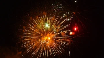 The fireworks in the night sky Stock Footage 85679139