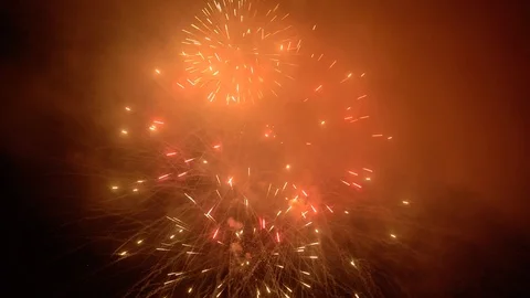 The fireworks in the night sky Video stock 86304406