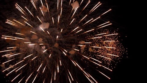 The fireworks in the night sky Vídeos de archivo 88889756