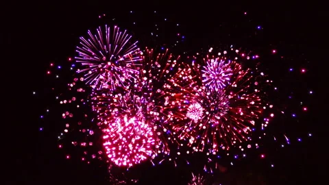 Fireworks in the night sky 스톡 동영상 133529306