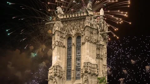 Fireworks over the Saint-Jacques Tower (Tour Saint-Jacques). Paris, France Stock Footage 253638668