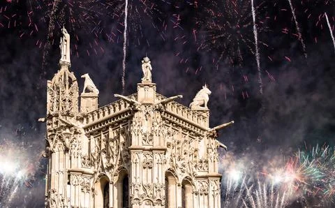 Fireworks over the Saint-Jacques Tower (Tour Saint-Jacques).Paris, France 스톡 사진