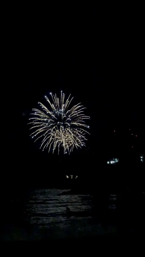 Fireworks over the sea in Monaco Vídeos de archivo 307937983