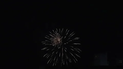 Fireworks sequence exploding in slow motion Vídeos de archivo 204789950