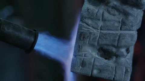 Firing the workpiece for sculpture. Video stock 81937733