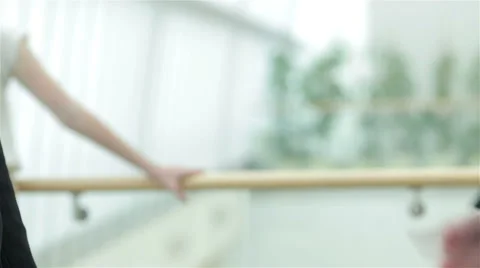 A firm handshake Stock Footage 43492481